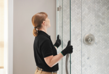 The Curved Problem: How to Properly Seal P-Shaped Shower Screens