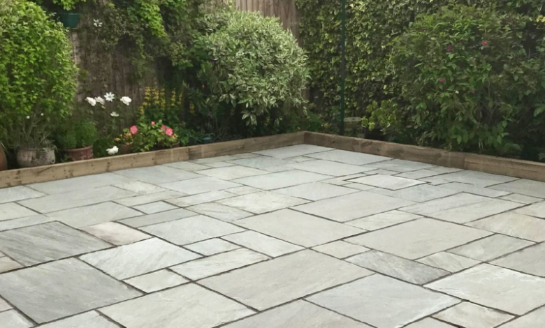 Choosing the right sandstone type for your outdoor paving