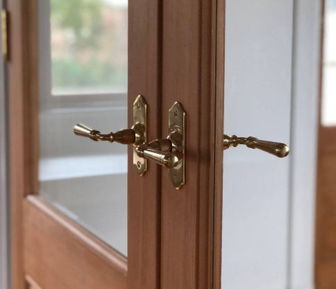 Modern vs Classic Door Handles Internal: Which One Suits Your Space?